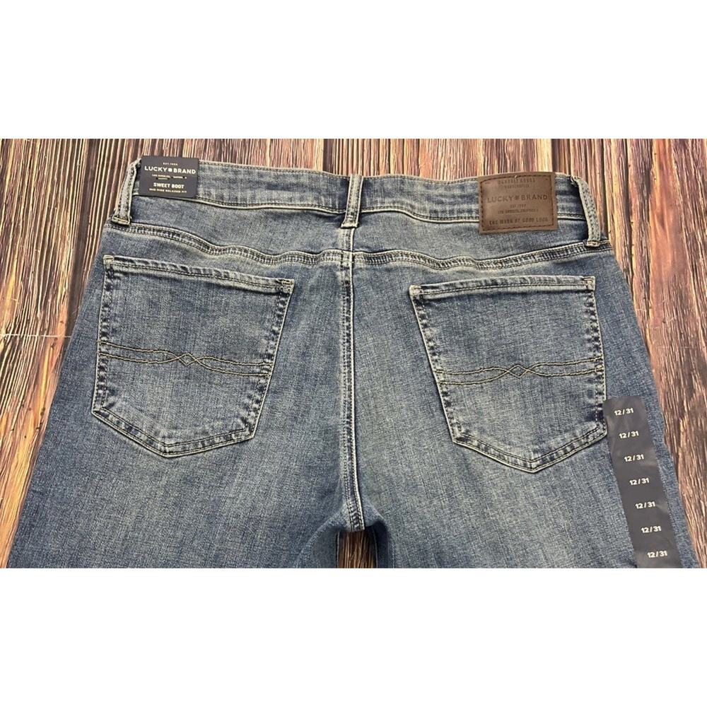 New NWT Lucky Brand Jeans Womens Size 12/31 Sweet Boot Raw Hem Stretch